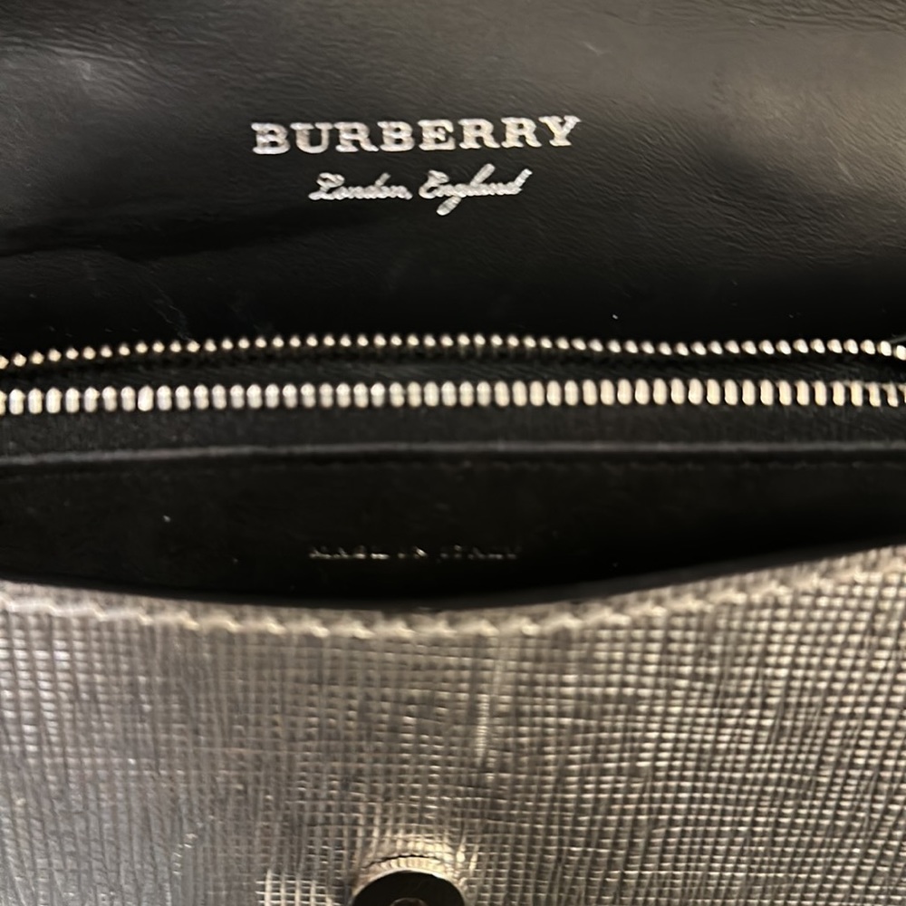 Limited edition Burberry especially for Harrods London - Picture 5 of 8